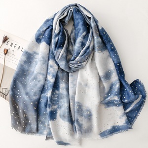 Écharpes en viscose à paillettes dorées pour femmes, foulard de tête, hijab, écharpes douces à paillettes, écharpes à paillettes, foulards à paillettes, écharpes à paillettes, écharpes à paillettes, écharpes à paillettes - Product Image 5