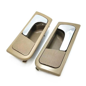 Manijas Interiores para Puertas de Buick Excelle, Color Beige, Plateado Electrolítico, Par Izquierdo y Derecho, Repuesto de Plástico ABS - Product Image 3