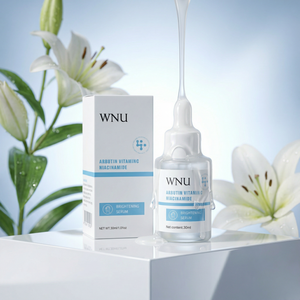 Sérum facial liquide éclaircissant anti-rides WNU OEM à l'arbutine et à la vitamine C, hydratant, à la nicotinamide et à l'<span class=keywords><strong>acide</strong></span> hyaluronique pour le visage, le cou, les mains et la <span class=keywords><strong>peau</strong></span> - Product Image 3