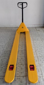 Chariot à palettes manuel de haute qualité, capacité de charge de 2,5 tonnes, fourche extra-longue de 2500 mm, nouveau nylon PU, garantie de 12 mois - Product Image 4