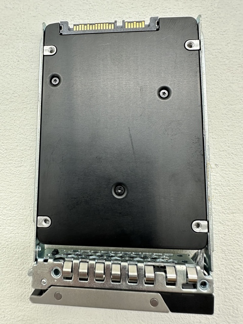 03KVC5 480GB 6Gbps SATA MU TLC 7mm 2.5'' SSD Used
