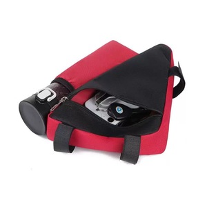 Sac triangulaire pour vélo, sac de cadre portable de 1L avec sangles détachables pour le rangement de l'équipement de cyclisme - Product Image 3