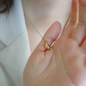 สร้อยคอแฟชั่นเรียบง่ายสำหรับผู้หญิง - จี้ห้อยเคลือบทอง 18K PVD - สร้อยคอของขวัญสุดอินเทรนด์ - Product Image 3