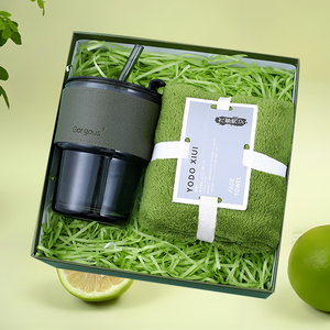 Novedad exquisita cesta de regalo personalizada Mini ventilador de margaritas y taza de paja de vidrio y toalla <span class=keywords><strong>para</strong></span> boda juego de regalo de agradecimiento - Product Image 1