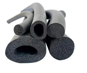 Joint en caoutchouc extrudé en silicone résistant à la chaleur cordon en éponge de forme différente personnalisé/tube d'étanchéité en mousse de silicone