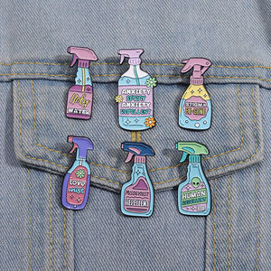 Toptan renkli anksiyete sprey emaye pimleri karikatür yaratıcı deterjan sprey yaka rozetleri sırt çantası şapka dekoratif broşlar - Product Image 1