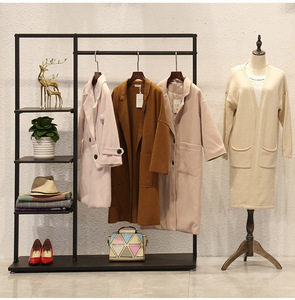 Espositore per Abbigliamento Indipendente Multilivello con Vano Laterale, Vendita Diretta dalla Fabbrica, Ideale per Boutique - Product Image 6