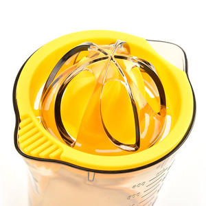 Presse-agrumes multifonction portable pour citrons et oranges, presse-fruits et légumes manuelle à froid, livrée avec un coffret cadeau - Product Image 3
