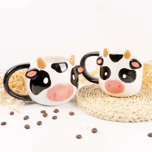 크리 에이 티브 핸드 페인팅 3D 암소 모양 세라믹 머그 세트 커피 우유 찻잔 음료 용기 선물