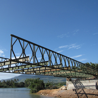 Pont Bailey en acier à double voie, robuste et durable, avec services de soudage et de découpe, pont temporaire au Tibet