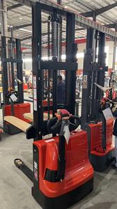 Peralatan Penanganan Material Berkualitas Tinggi, Beban Berat, Performa Tinggi 1.6T Forklift Hidrolik CDD16 Mini Electric Walking Stacker - Product Image 6