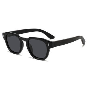 Gafas de Sol Polarizadas con Lentes de TAC y Montura de PC Laminada en Madera, Unisex, Protección UV400, Modernas, para Conducir y Actividades al Aire Libre - Product Image 2