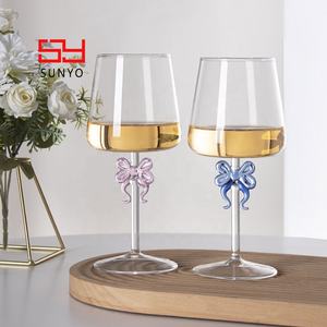 Copa de vino de cóctel con tallo de mariposa elegante con estilo personalizado para champán y Vinos Espumosos - Product Image 2