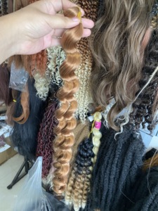 Extensiones <span class=keywords><strong>de</strong></span> cabello <span class=keywords><strong>de</strong></span> ganchillo <span class=keywords><strong>de</strong></span> rizo suelto largo, <span class=keywords><strong>trenzas</strong></span> <span class=keywords><strong>de</strong></span> agua <span class=keywords><strong>de</strong></span> onda profunda, cabello sintético bohemio, <span class=keywords><strong>trenzas</strong></span> bohemias para estilo bohemio, aspecto Hippie - Product Image 6