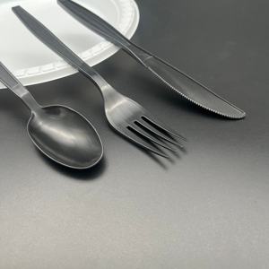 Ensemble de couverts jetables en plastique PP noir de poids moyen, couteau, cuillère, fourchette <span class=keywords><strong>pour</strong></span> anniversaire, Halloween, fête de naissance - Product Image 4