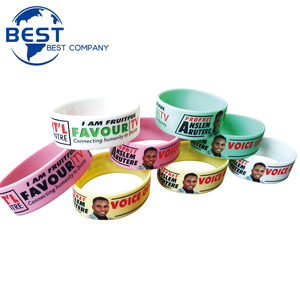 Barato promocional diseño <span class=keywords><strong>de</strong></span> logotipo personalizado en pulsera <span class=keywords><strong>de</strong></span> silicona <span class=keywords><strong>de</strong></span> goma fina Material muñequeras pulsera <span class=keywords><strong>de</strong></span> silicona personalizada - Product Image 3