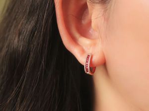 Pendientes de Aro Xinfly Classic OEM de Oro Amarillo Sólido de 18 Quilates AU750 con Corte Princesa y Diamantes de Rubí - Product Image 3