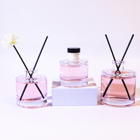 Bouteille en verre vide pour diffuseur de parfum et d'huiles essentielles, recyclable, de haute qualité, transparente, 50/100/130/150/200 ml