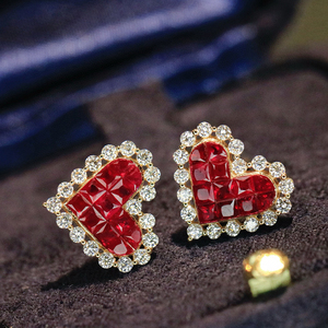 Aazuo Joyería Fina de 18K, Oro Amarillo Sólido, Rubí Natural, Diamante Real, Hermosos Pendientes de Corazón, Regalo para Damas y Niñas, Uso Diario - Product Image 4