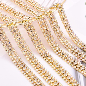 Chaîne de strass Oleeya en gros, 10 yards, 3 rangées de strass en verre (2 petits et 1 grand), garniture en chaîne de strass en cristal - Product Image 4