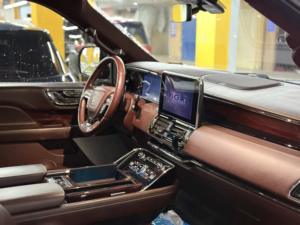 <span class=keywords><strong>Lincoln</strong></span> <span class=keywords><strong>Navigator</strong></span> Modelo <span class=keywords><strong>2019</strong></span> Serie President, 50,209 millas, volante a la izquierda, 3.5T, 388 hp, V6, 4WD, 7 asientos - Product Image 3