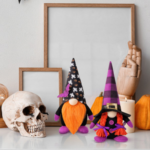 Set di Decorazioni per Halloween con Bambola Fantasma Senza Volto - Product Image 1