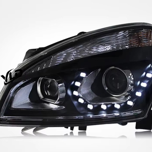 Gruppo Fari YLD Auto Parts con Luci Diurne a LED e Lente Xenon per <span class=keywords><strong>Nissan</strong></span> Qashqai - Product Image 1