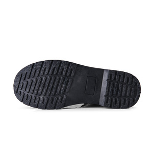 Sepatu Kasual Pria Model Boot Hitam Kulit PU Anti-Slip Penambah Tinggi Musim Dingin Gaya Bulat Sol PVC - Product Image 3