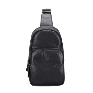Bolso de Pecho Personalizable para Hombre en Cuero Genuino - Cuero Curtido Ecológico, Forro Resistente al Agua - Product Image 1