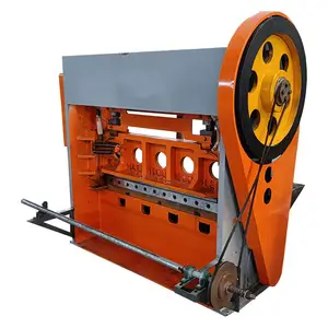 Punching hole perforated expanded metal wire mesh machine made in china