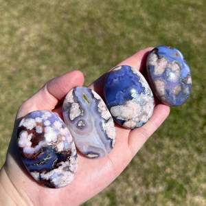 Piedra de Ágata Natural de Flor de Cerezo Azul al por Mayor - para Meditación, Masaje con Piedras de Palma, Decoración del Hogar, Regalo - Product Image 4