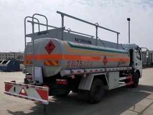 Camion-citerne à carburant diesel DFAC, capacité de 10001 à 15000 L, transmission manuelle 6x4, véhicule de transport d'huile - Product Image 2