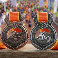 Médailles de sport en alliage de zinc en gros, plaquées argent et cuivre, creuses, pour course à pied, avec logo et lettres en relief, médailles 3D personnalisées