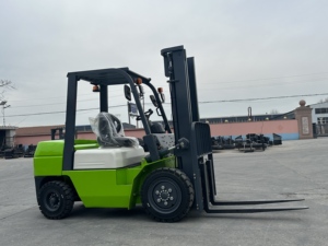 Nhà Máy Giá sang trọng xe nâng điện 3 tấn 3.5 tấn 4 tấn 5 tấn pin lithium trang trại DIESEL 4x4 xe nâng Triplex mast - Product Image 3