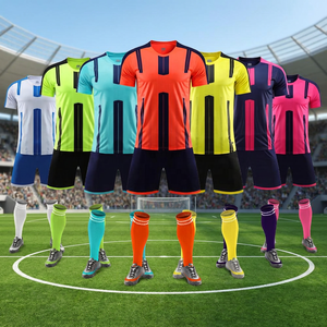 Prix de gros pour des ensembles de maillots de football personnalisés, impression intégrale couleur sur toute la surface, ensemble de maillots de football personnalisés pour équipe - Product Image 2