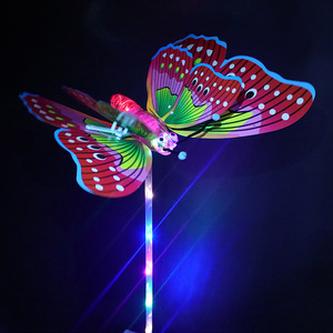 Giocattolo Novità: Farfalla Musicale Elettronica con Bacchetta Magica, Decorazione per Feste, Bastoncino Luminoso - Product Image 4