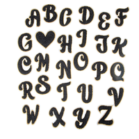 Vente en gros de patchs de broderie en chenille sur lettre de l'alphabet de 7cm rose noir vert pour chapeau et vêtements