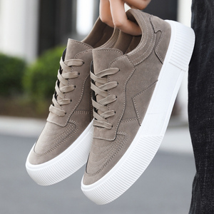 Sneakers Casual da Uomo Stile Coreano, Semplici e Versatili, Scarpe Basse di Tendenza con Suola Spessa, Extra Large per Camminare - Product Image 2