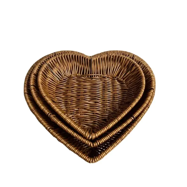 Love-shaped basket woven rattan fruit plate fruit basket household snack kitchen storage basket