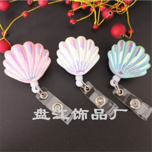 Clip de badge rétractable en résine à boucle facile à dégager, modèle coquille Saint-Jacques, avec clip crocodile métallique rotatif, pour l'exportation 2021 - Product Image 2