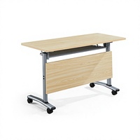 Table de séminaire pliable avec plateau en MDF grainé, cadre gris et roulettes, idéale pour salles de réunion, salles de formation, bureaux et salles de classe
