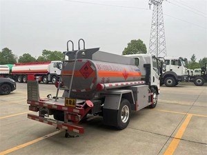Camión Móvil de Combustible FAW 4x2 de 2.5 Metros Cuadrados para Gasolina, Diésel, Agua y Reabastecimiento de Aeronaves - Product Image 3