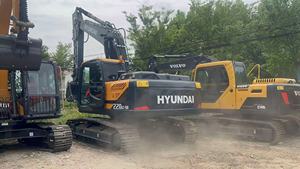 Excavadora de cadenas Hyundai 220LC-9S de 20 toneladas, serie Robex, maquinaria usada, motor Cummins, capacidad de cazo de 1.2m, 2020 - Product Image 5