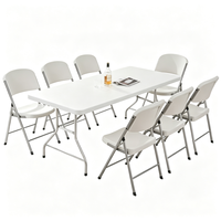 Tables de banquet pliantes en plastique rondes et rectangulaires à bas prix avec housse de table pour la vente, tables et chaises de mariage