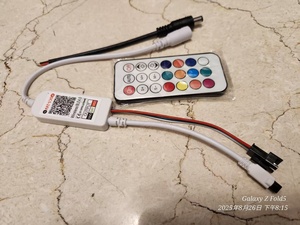 Upgrade Emblem Grille LED Cat Head SRT untuk Dodge Challenger Hellcat Chrysler 300 dengan Kontrol Ganda Bluetooth Remote - Product Image 3