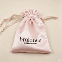 Pochette en satin avec cordon de serrage personnalisée avec logo pour bijoux, cosmétiques, emballage cadeau, sac à bijoux en satin de soie de luxe