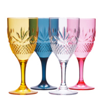 Verres à boire en plastique style classique pour la maison, gobelets à pied haut élégants à motif de fruits gaufrés, capacité 14 oz, lot de 4