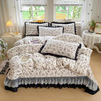 Juego de Ropa de Cama de 4 Piezas con Cubrecama de Terciopelo Lácteo y Volantes de Encaje de Doble Capa