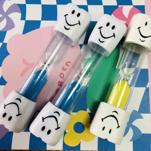 Jam Pasir Jam Pasir Warna-warni untuk Anak-anak, Hadiah Promosi Jam Pasir Wajah Tersenyum