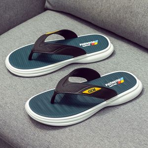 Sandales de plage en PVC pour hommes, tongs d'été, pantoufles décontractées bicolores à semelle souple résistantes à l'usure pour la maison – Vente en gros - Product Image 5